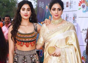 Janhvi Kapoor Posted A Throwback Picture With Her Mother Sridevi On Her 57th Birthday