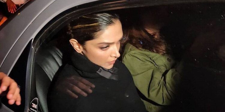 Deepika Padukone Finally Arrives In Mumbai With His Husband Tob Appear Before NCB!!