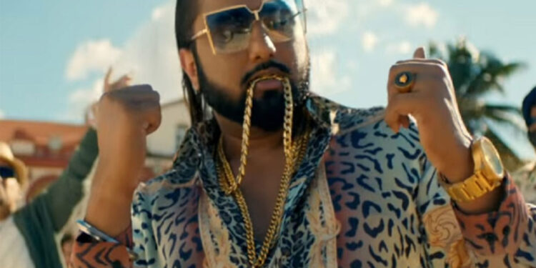 Famous Rapper Yo Yo Honey Singh Began Filming For His New Song!!