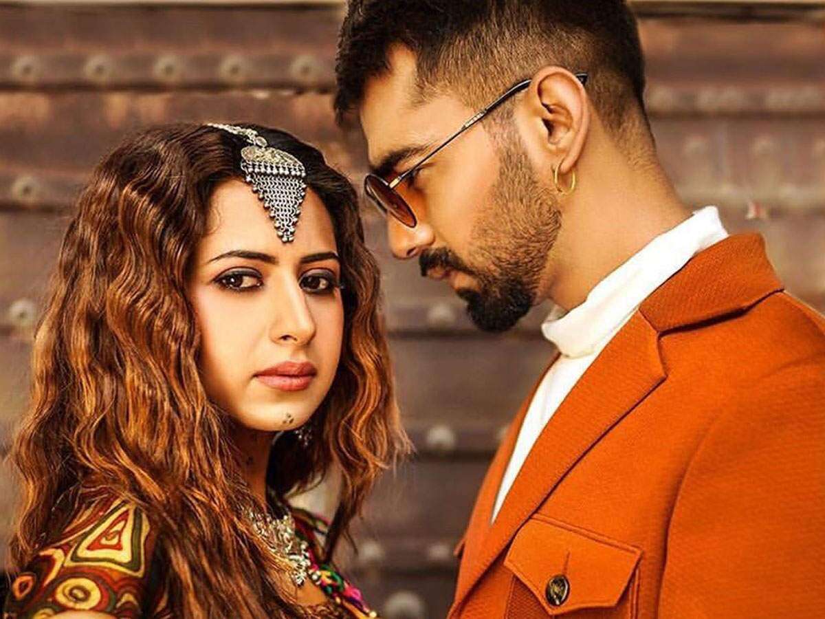 Maninder Buttar and Sargun Mehta's First Collaboration “Laare ...