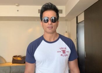 A Scholarship Programme Is Launched By Sonu Sood To Help Underprivileged Students!