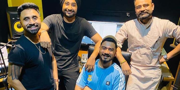 Amrit Mann & Ranjit Bawa are Collaborating Together for Their New Untitled Album!