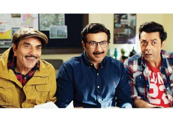 Famous Father-Son Trio, Bobby Deol, Sunny Deol & Dharmendra Will Appear Together Again for the Sequel of Apne!