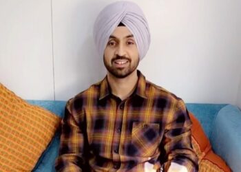 Diljit Dosanjh Shut His Troller By Giving A Befitting Reply!