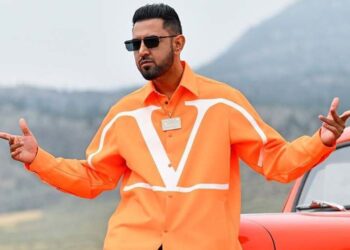 Gippy Grewal Released the Teaser of His Upcoming Song “2 Seater”