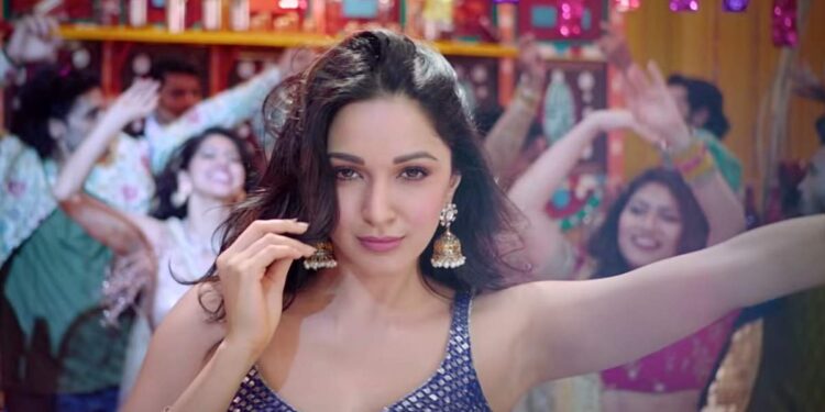 Kiara Advani’s Indoo Ki Jawan Will Be the First Film to Release in Theatres After the Reopening!