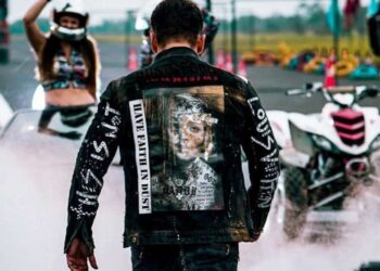 A Former Employee of Dharma Production Stated That NCB is Forcing Him to Take the Name of Stars like Ranbir Kapoor!