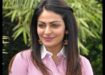 Neeru Bajwa Shared a Glimpse of a Preparation of The Song from Her Upcoming Film “Phatte Dinde Chakk Punjabi”