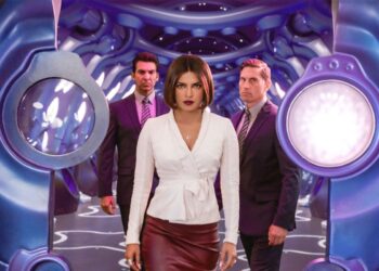 Kartik Aaryan Revealed the Poster of His Next Fil Titled “Dhamaka” on the Occasion of His Birthday