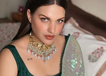 Himanshi Khurana is All Set to Appear in Two Songs!