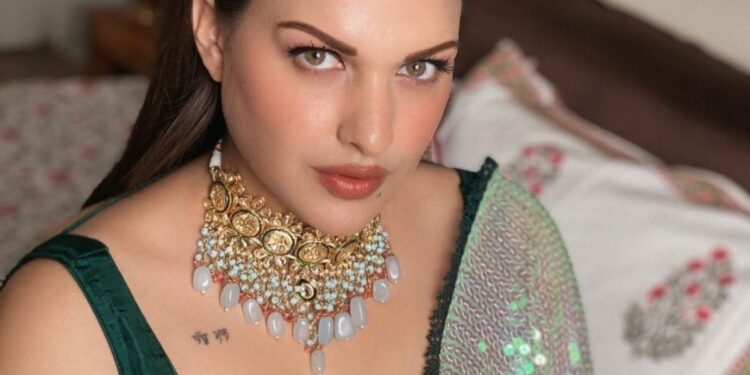 Himanshi Khurana is All Set to Appear in Two Songs!
