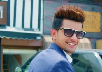 Famous Punjabi Singer Jass Manak Traveled to the Golden Temple from Mohali on Foot!