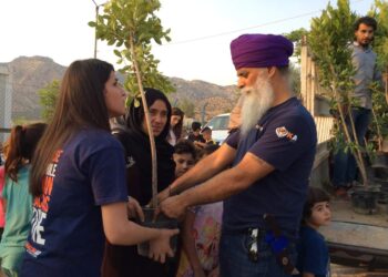 Himanshi Khurana was Appreciated by Khalsa Aid for Joining the Farmers Protest!