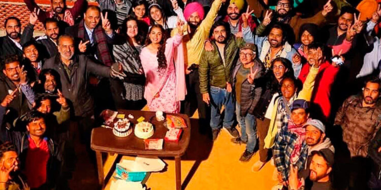 It’s a Wrap for Mandy Takhar Debut Film as a Producer Titled “Kikli”