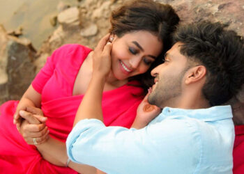 Gura Randhawa & Neha Kakkar Shared a Still from Their New Song!!