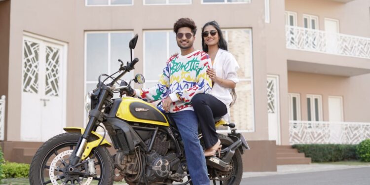 Jassie Gill Finally Released the Poster of His First Song of This Year Titled “Oye Hoye Hoye”