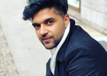 Guru Randhawa is Finally Back on Twitter After a Break!