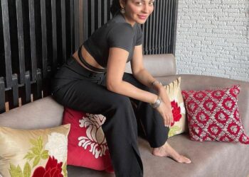 Neeru Bajwa Got Her First Dose of Covid 19 Vaccine!