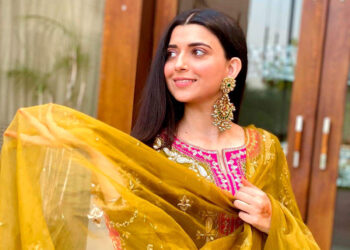 According to Desi Crew, Nimrat Khaira is All Set to Release a New Music Album!