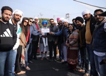 Kanjoos Majnu Kharcheeli Laila